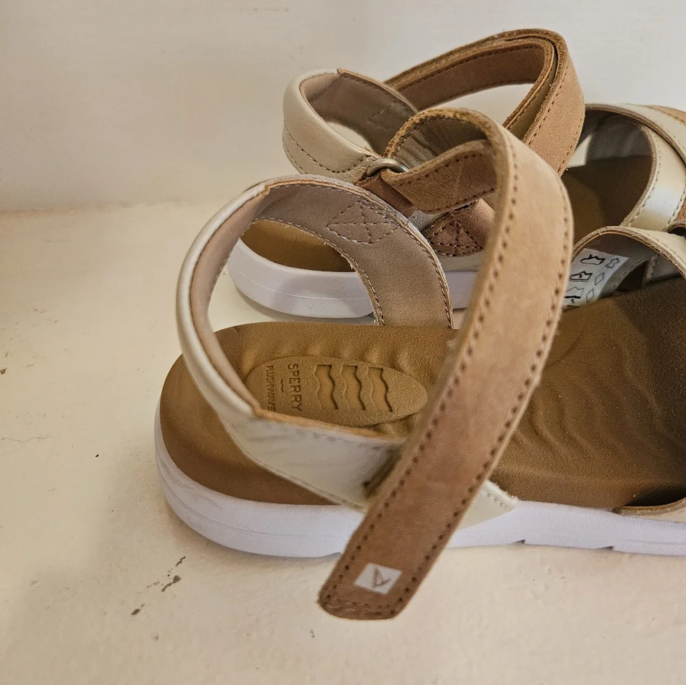 Sperry Leeway Plushwave Sandal Kids Size 2